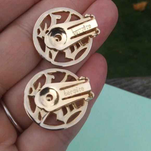 Vintage Signed Bergere Asian Symbols in Gold tone Circle Clip On Earrings - Picture 13 of 16